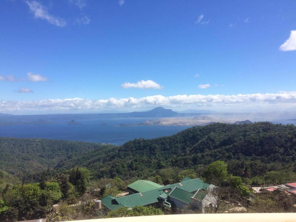 Cityland Tagaytay Taal Lake View City View Free Pool Parking Studios With Balcony Are City View Tagaytay City Luaran gambar