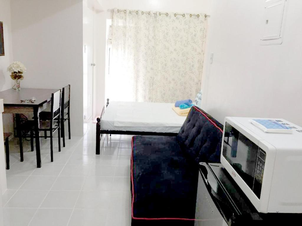 Cityland Tagaytay Taal Lake View City View Free Pool Parking Studios With Balcony Are City View Tagaytay City Luaran gambar