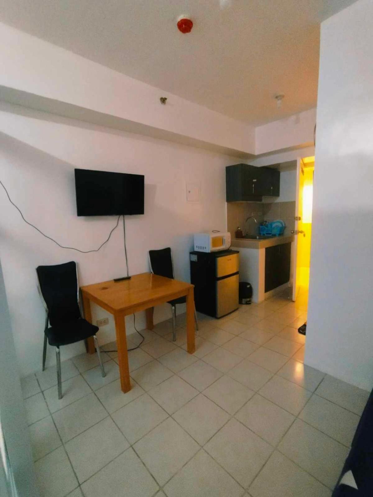Cityland Tagaytay Taal Lake View City View Free Pool Parking Studios With Balcony Are City View Tagaytay City Luaran gambar